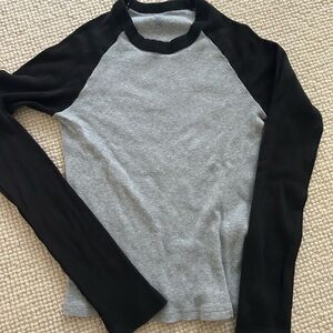Brandy Melville Long Sleeve Top